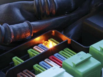 Velleman Mini 5A Orange Car Fuse w/ Light (AFUM5L), photo 2