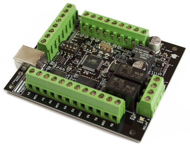 USB Serial Stepper Motor Controller on DIN Rail Mount