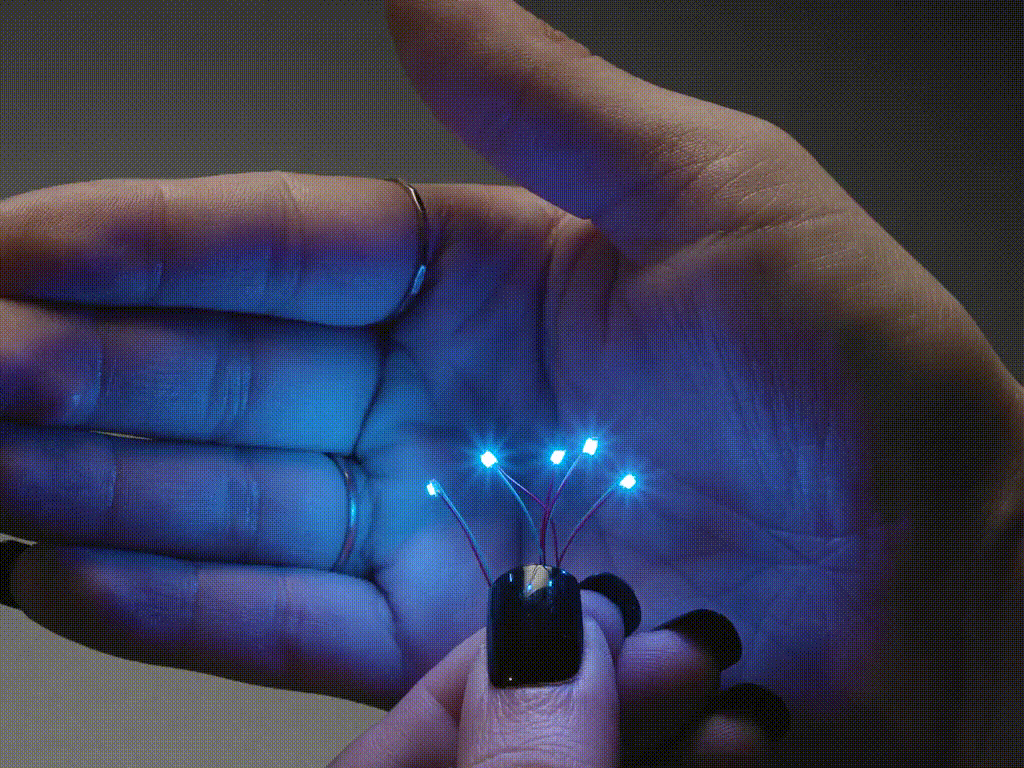 Miniature Wired LEDs - 0805 SMT LED - Blue - 5 pack